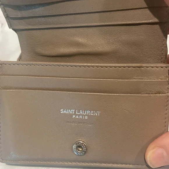 🇫🇷YSL PUFFER PETITE WALLET LAMBSKIN with COA - Picture 9 of 10